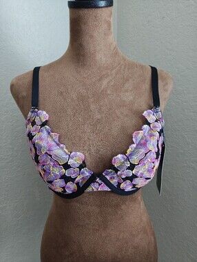 NWT Savage X Fenty Sun Tide Floral Lace Padded Plunge Bra Sz 36D